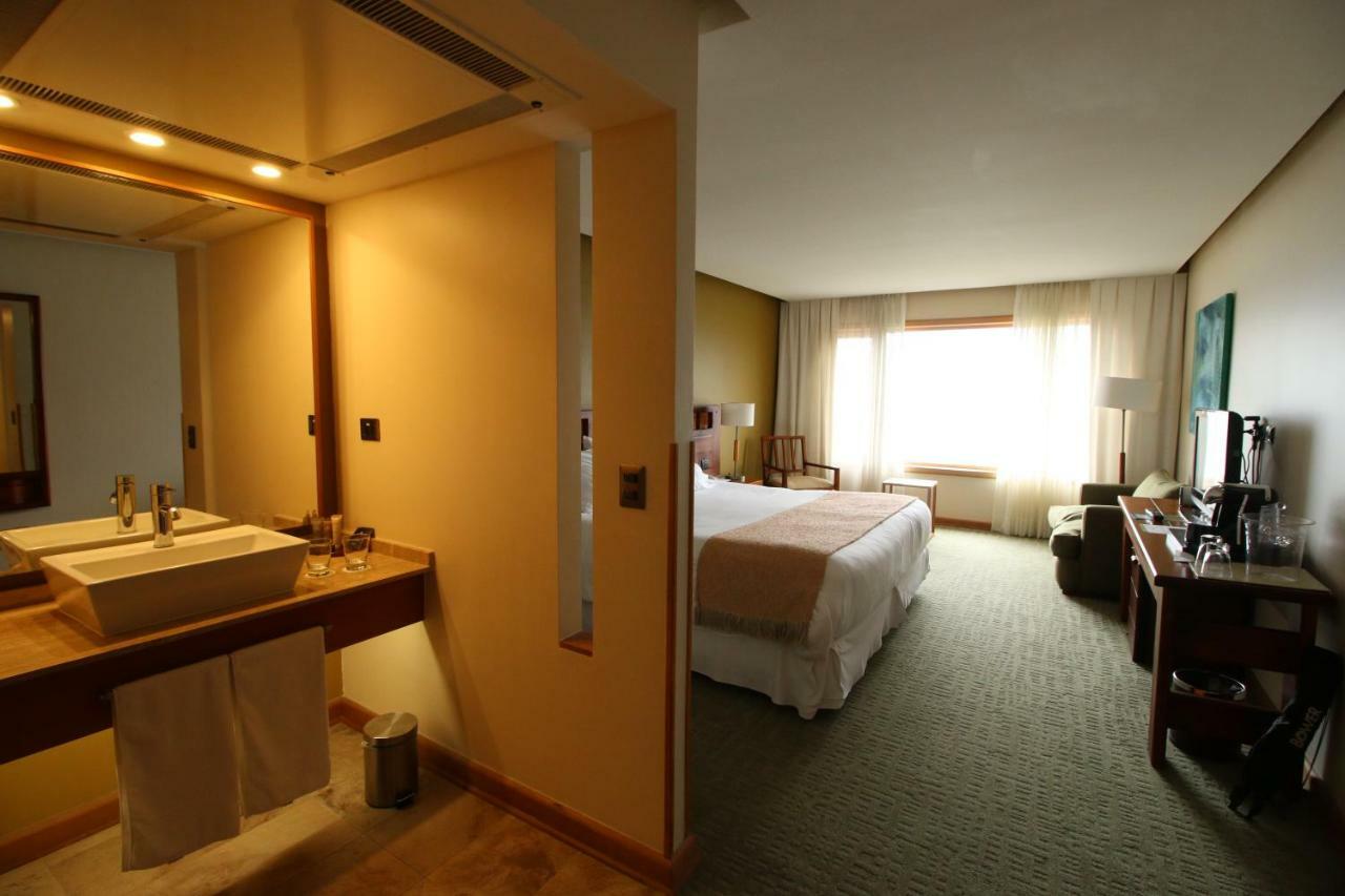Wyndham Pettra Hotel Puerto Varas
